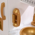 Bucatarie Moderna Alba de joaca pentru copii cu Accesorrii Incluse - Bucatarie Modern White and Gold din lemn de la Kidkraft Bucatarie Moderna Alba de joaca pentru copii cu Accesorrii Incluse - Bucatarie Modern White and Gold din lemn de la Kidkraft
